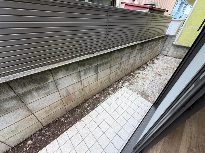 西大泉3丁目貸家のベランダ・バルコニー