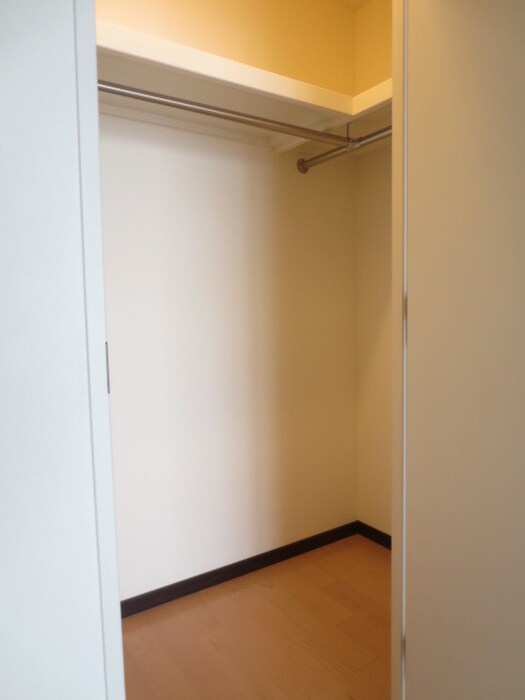 物件内観写真10　(収納)