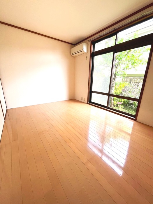 物件内観写真6　(居室)