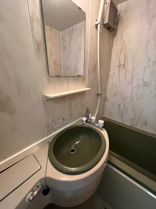 物件内観写真10　(洗面)