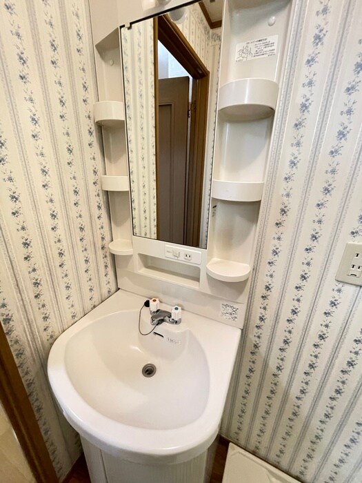 物件内観写真11　(洗面)