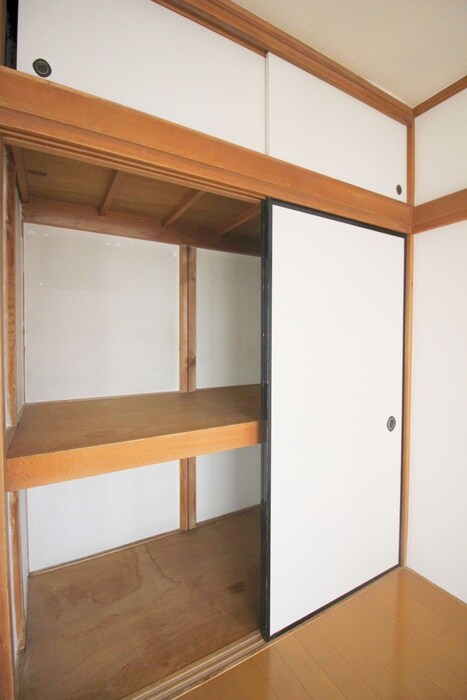 物件内観写真10　(収納)