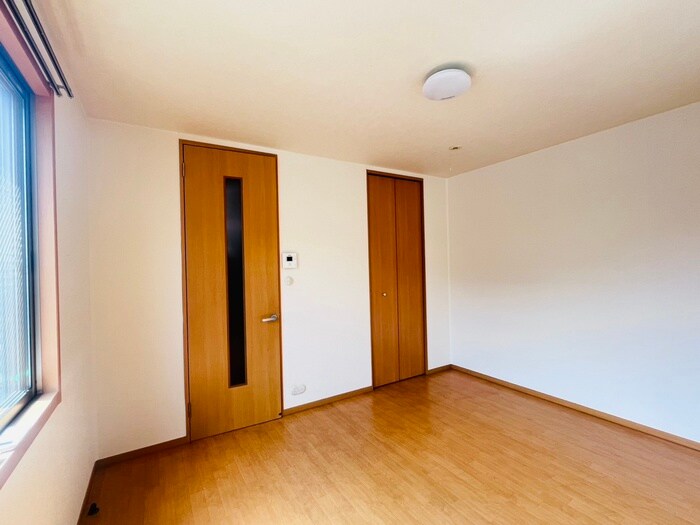 物件内観写真10　(居室)