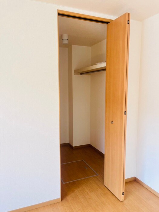 物件内観写真11　(収納)