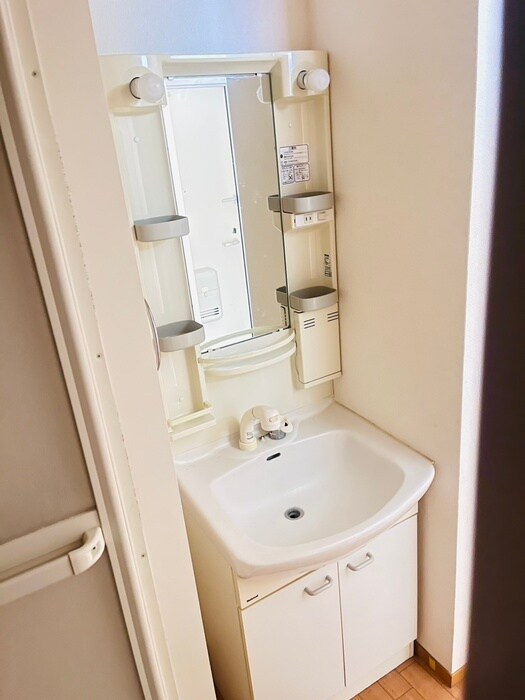 物件内観写真13　(洗面)