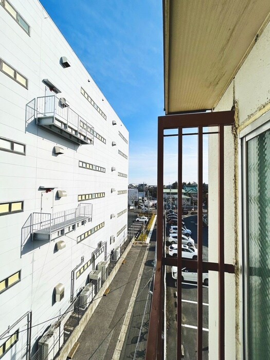 物件内観写真21　(室内からの展望)