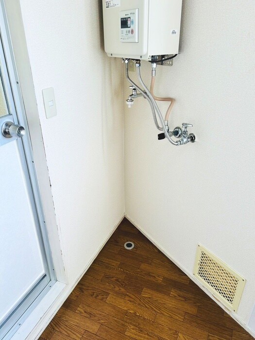 物件内観写真22　(洗濯機置場)