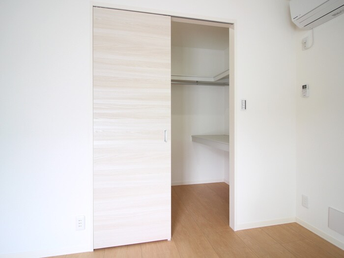 物件内観写真14　(収納)