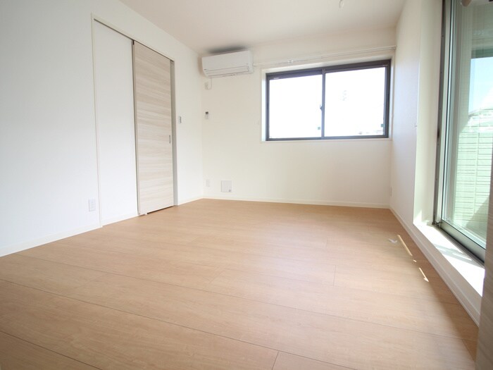 物件内観写真15　(居室)