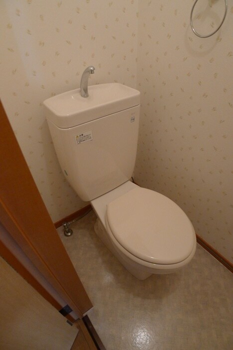 物件内観写真13　(トイレ)