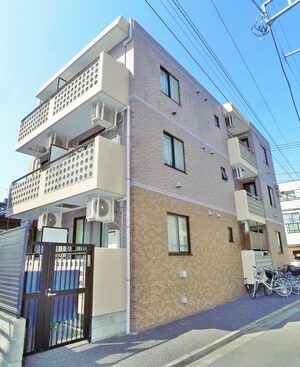 ＬＡ　ＢＥＬＬＥ　ＭＡＩＳＯＮ外観写真