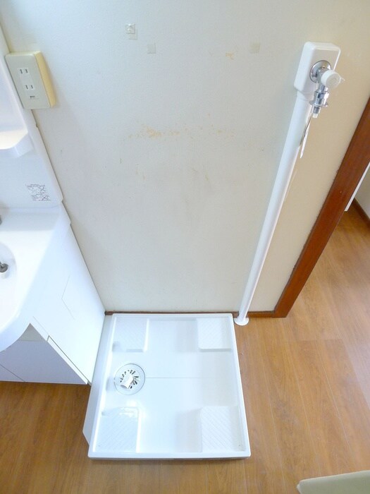 物件内観写真19　(洗濯機置場)