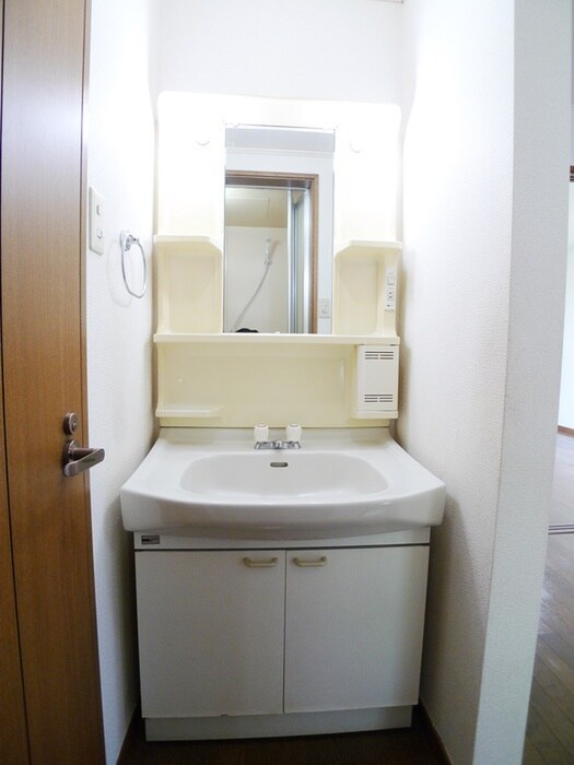 物件内観写真12　(洗面)