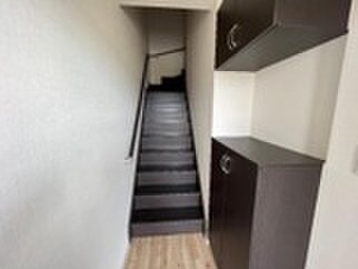 物件内観写真16　(玄関)