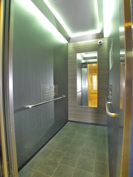 物件外観写真4　(建物設備)