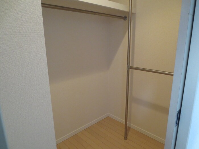 物件内観写真11　(収納)