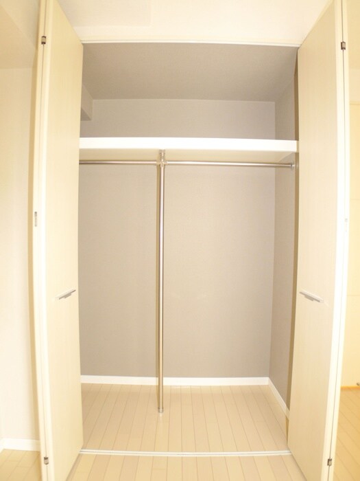 物件内観写真12　(収納)