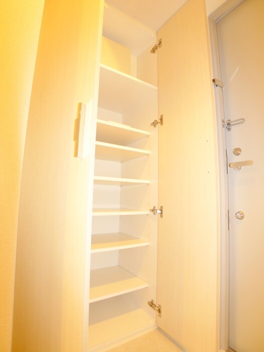 物件内観写真16　(靴箱)