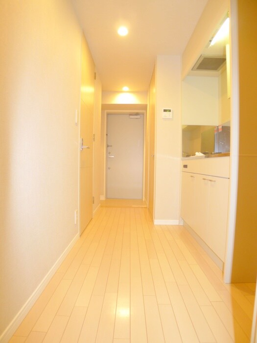 物件内観写真18　(廊下)
