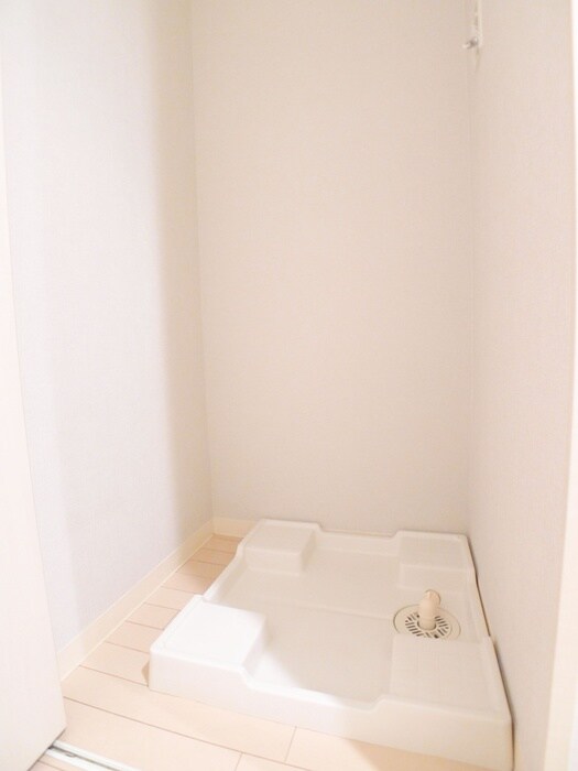 物件内観写真19　(洗濯機置場)