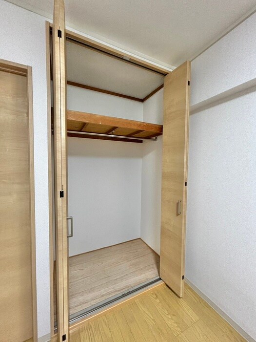 物件内観写真12　(収納)