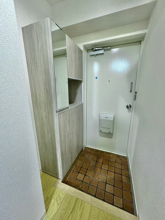 物件内観写真17　(玄関)