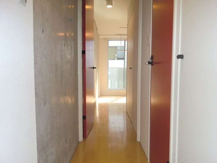 物件内観写真13　(廊下)