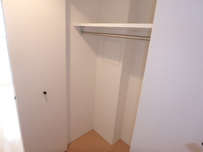 物件内観写真16　(居室)