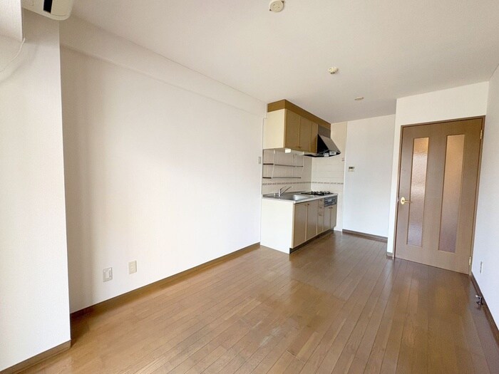 物件内観写真4　(居室)