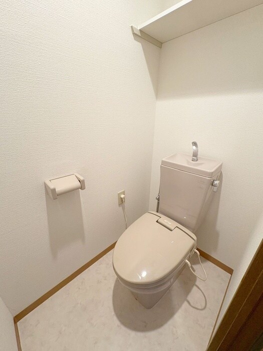 物件内観写真12　(トイレ)