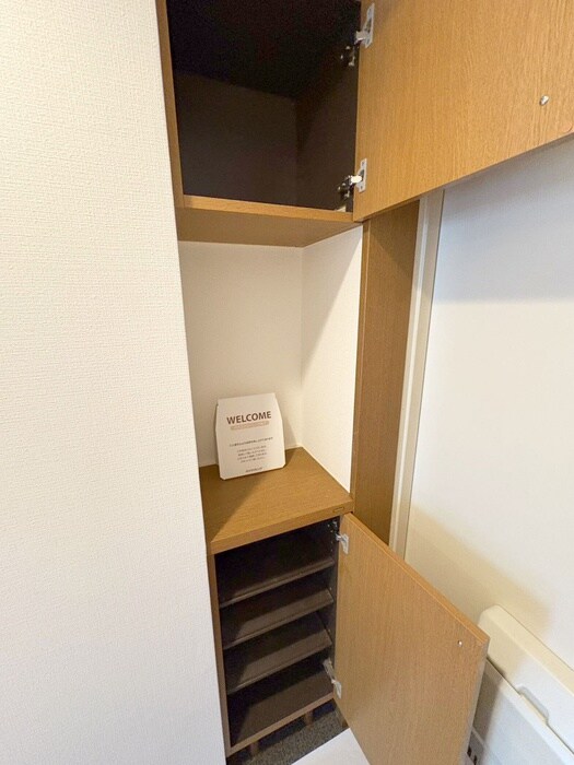 物件内観写真14　(靴箱)