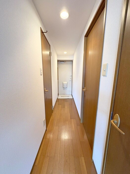 物件内観写真16　(廊下)