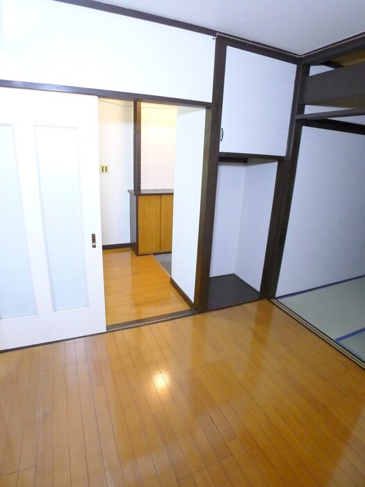 物件内観写真10　(居室)