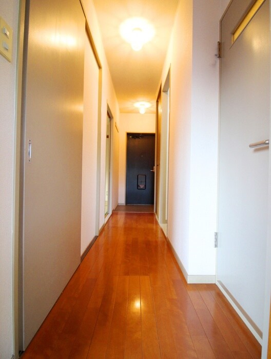 物件内観写真17　(廊下)