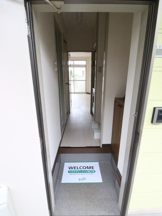 物件内観写真15　(玄関)