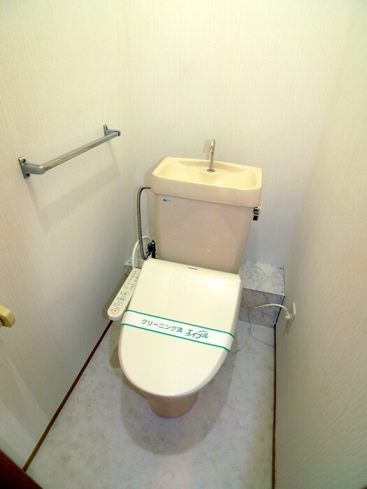 物件内観写真13　(トイレ)