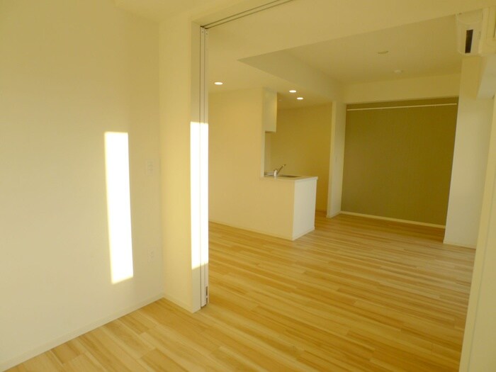 物件内観写真10　(内観写真)