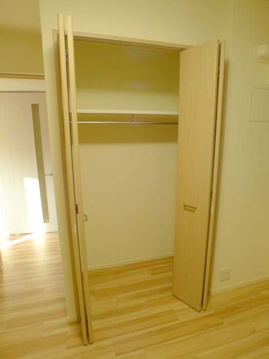 物件内観写真11　(収納)