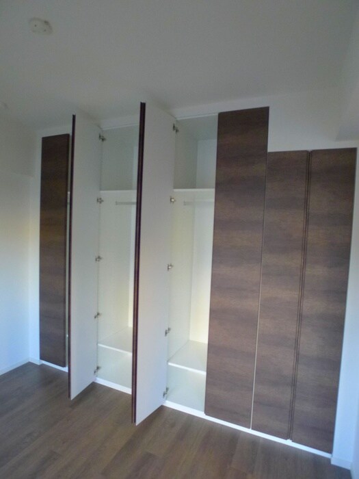 物件内観写真11　(収納)