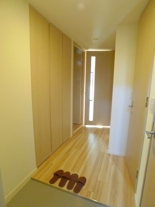 物件内観写真14　(廊下)