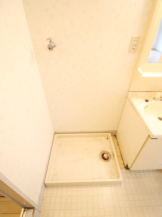 物件内観写真19　(洗濯機置場)