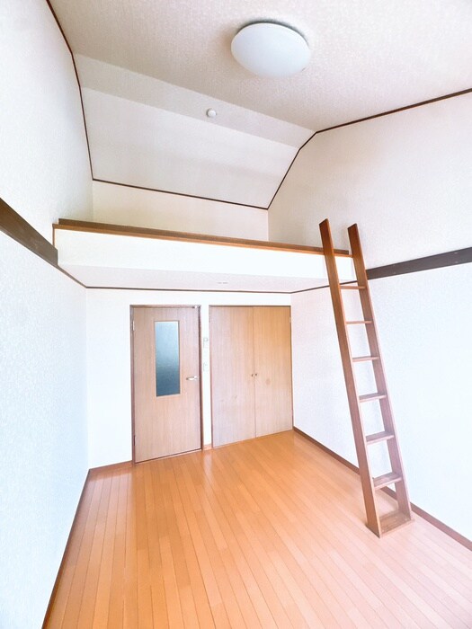 物件内観写真15　(居室)