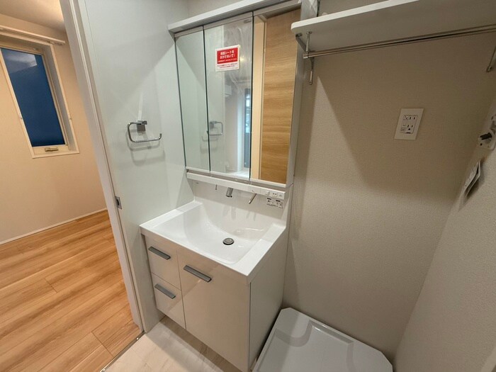 物件内観写真10　(洗面)