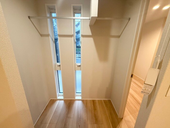 物件内観写真19　(室内からの展望)