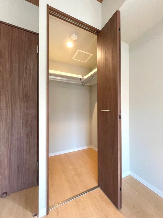 物件内観写真18　(収納)