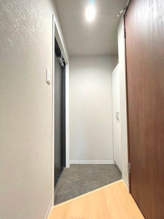物件内観写真19　(玄関)