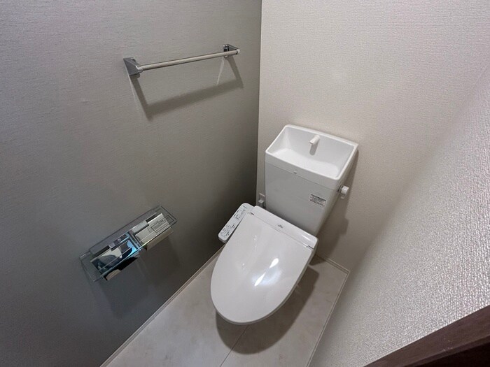 物件内観写真12　(トイレ)