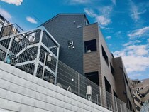 α　parks eastの外観写真