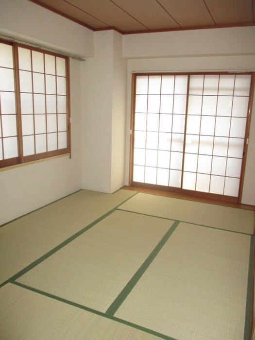 物件内観写真9　(室内からの展望)