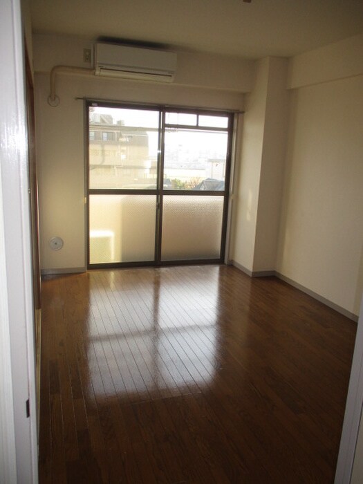 物件内観写真10　(居室)